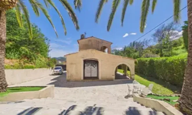 Недвижимость Villa Les Termes Mandelieu: 2