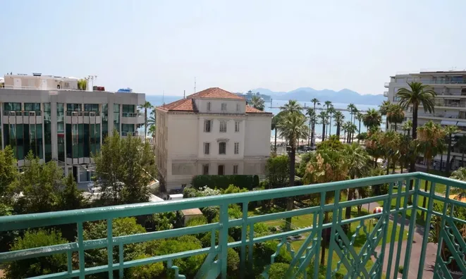 Недвижимость Villa Pointe Croisette: 4