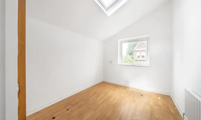 Недвижимость Dickenson Road, Crouch Hill: 3