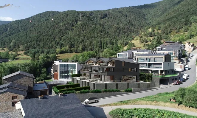 Недвижимость Unique house with 3 pools for large family: 12