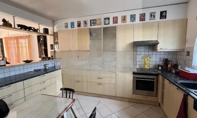 Недвижимость Row house 5 rooms: 4