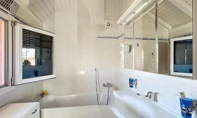 Недвижимость Row house 5 rooms: 6