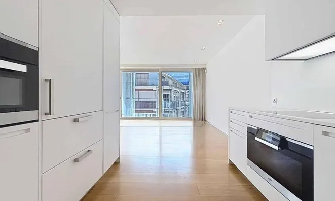 Недвижимость Apartment 4 rooms: 4