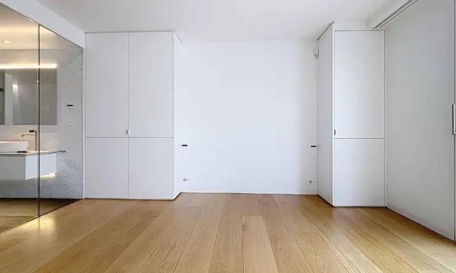 Недвижимость Apartment 4 rooms: 6