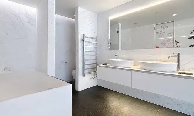 Недвижимость Apartment 4 rooms: 7