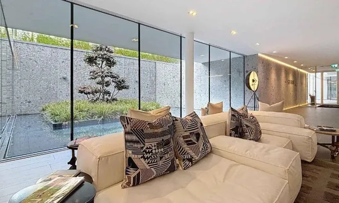 Недвижимость Apartment 4 rooms: 11