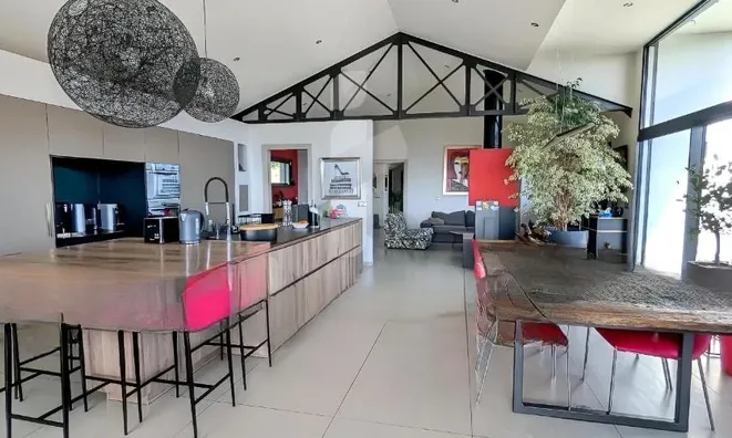 Недвижимость Single house 9 rooms: 5