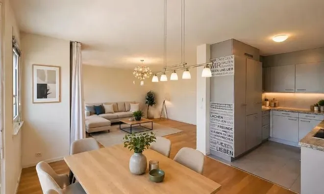 Недвижимость Apartment 5 rooms: 2