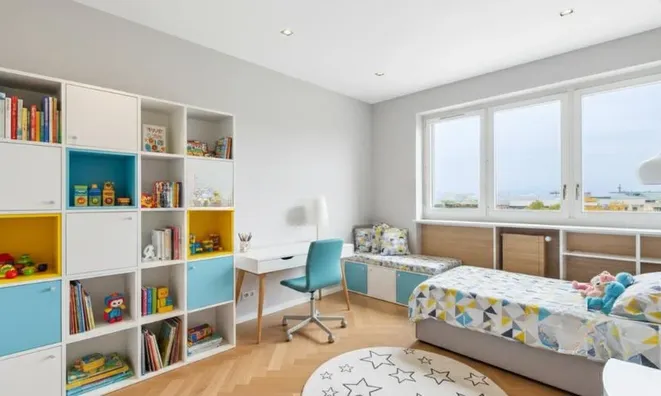 Недвижимость Apartment 5.5 rooms: 6