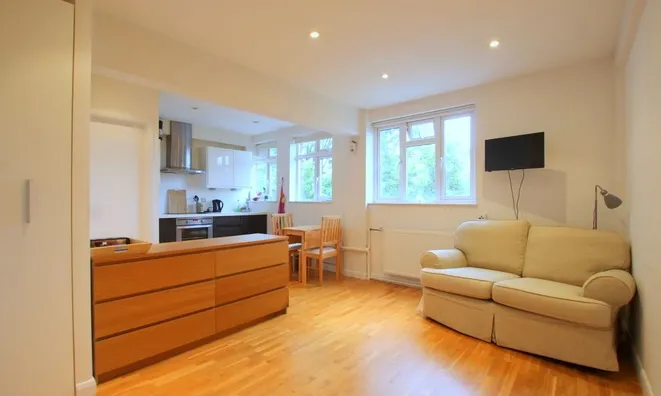 Недвижимость Upper Richmond Road: 5