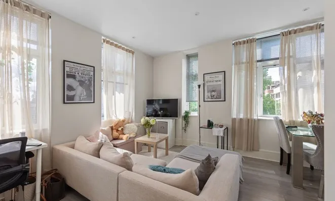 Недвижимость Henriques Street: 7