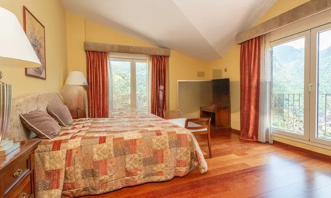 Недвижимость Chalet for sale in exclusive residential area of Escaldes: 9