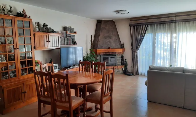 Недвижимость Magnificent chalet in nature: 1