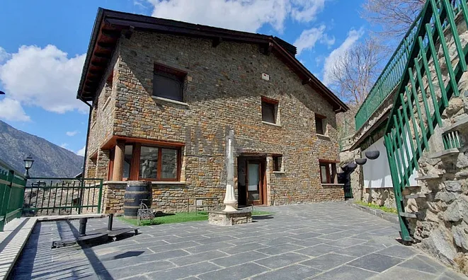 Недвижимость Magnificent chalet on Carretera d’Engolasters Escaldes-Engordany: 2