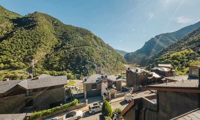 Недвижимость Chalet for sale in Andorra la Vella with 6 bedrooms: 35