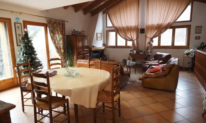 Недвижимость Detached chalet in Anyos with land: 10