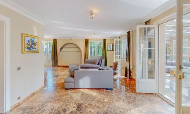 Недвижимость Single house 9 rooms: 4