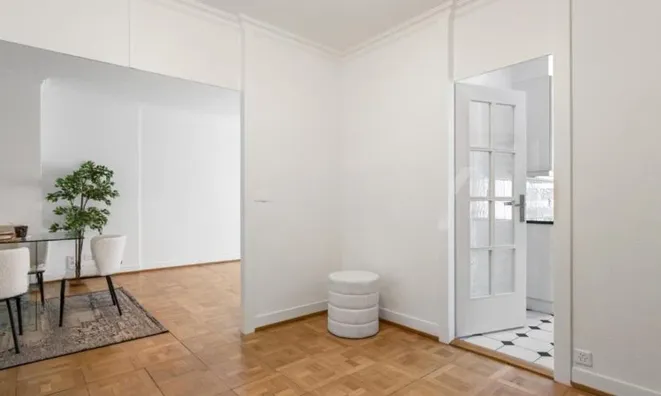 Недвижимость Apartment 4 rooms: 5