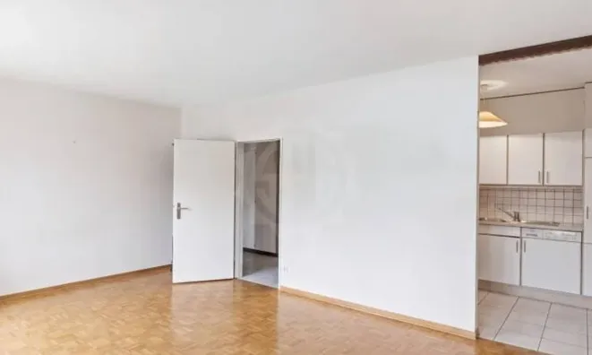 Недвижимость Apartment 3 rooms: 5