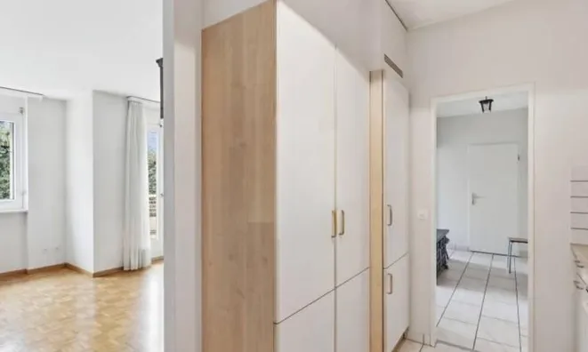 Недвижимость Apartment 3 rooms: 6