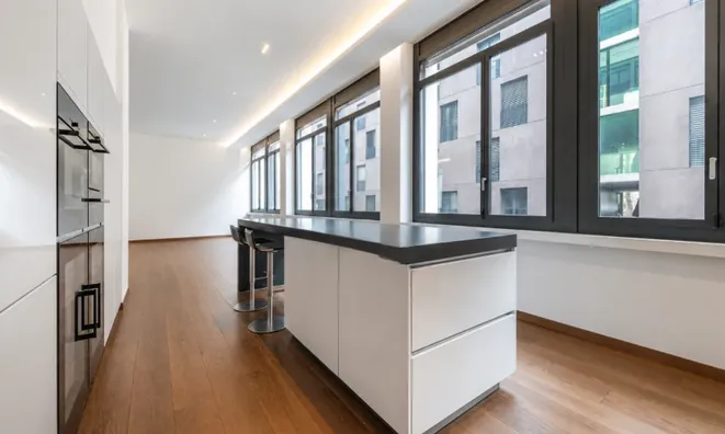 Недвижимость Apartment 6 rooms: 3