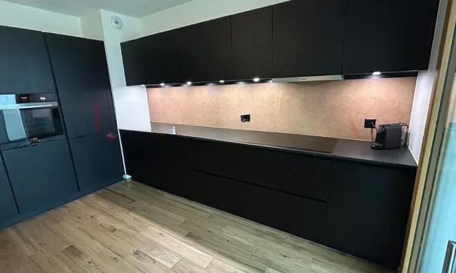 Недвижимость Apartment 4 rooms: 2