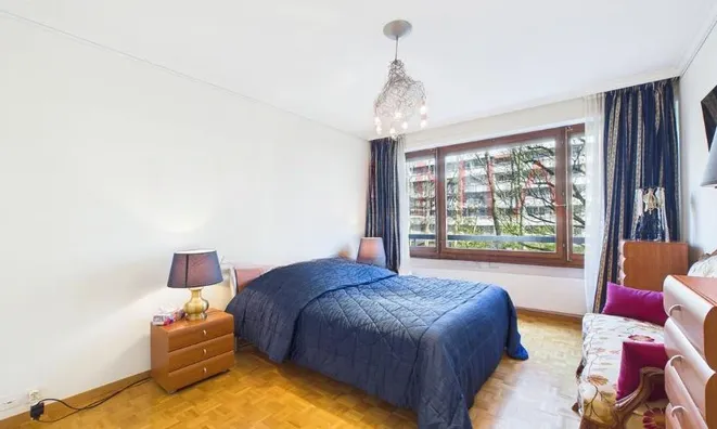 Недвижимость Apartment 6 rooms: 5