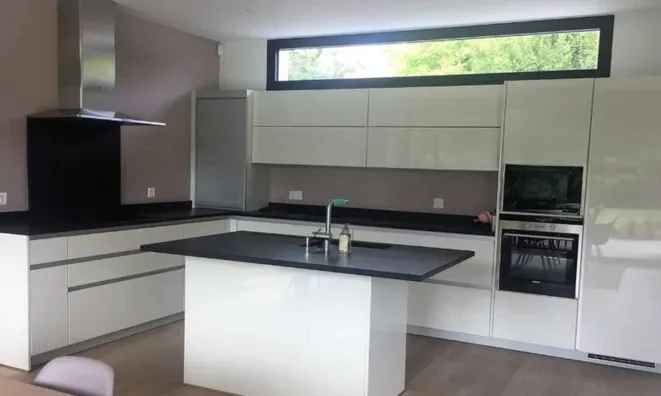 Недвижимость Villa 8 rooms: 6