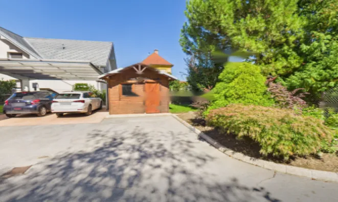 Недвижимость Дом, Ежица: 28