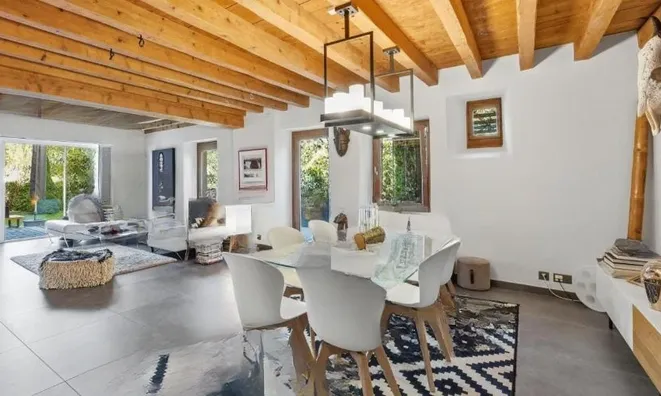 Недвижимость Single house 7 rooms: 3