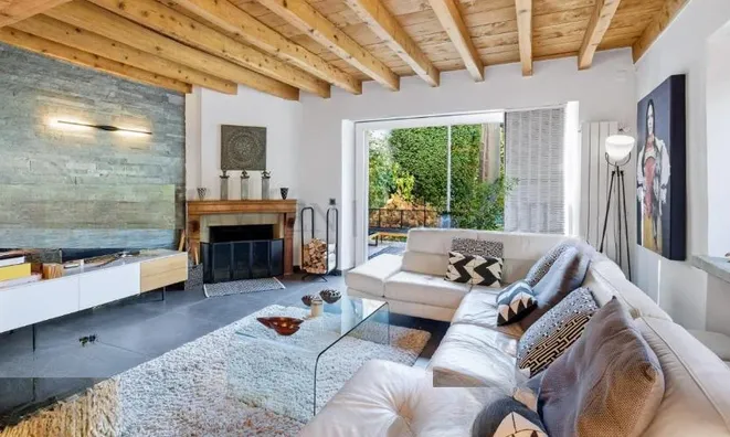 Недвижимость Single house 7 rooms: 9