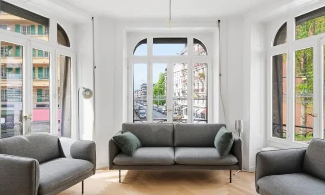 Недвижимость Apartment 4 rooms: 2