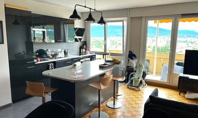 Недвижимость Apartment 5 rooms: 2