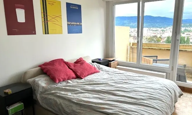 Недвижимость Apartment 5 rooms: 4