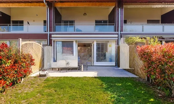 Недвижимость Bifamiliar house 6 rooms: 1