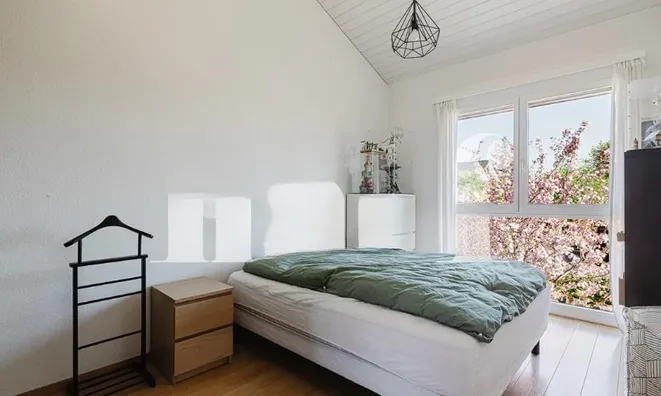 Недвижимость Bifamiliar house 6 rooms: 10