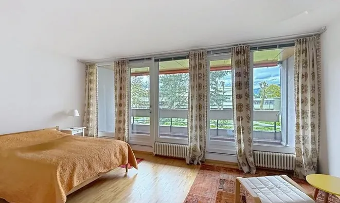Недвижимость Apartment 4 rooms: 6
