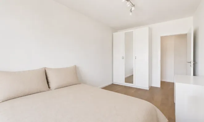 Недвижимость Apartment 5 rooms: 7