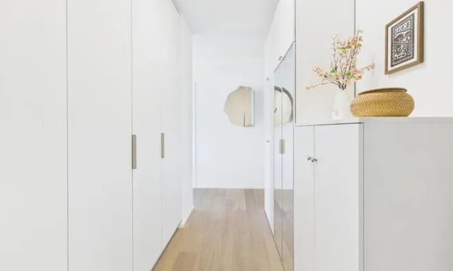 Недвижимость Apartment 5 rooms: 11