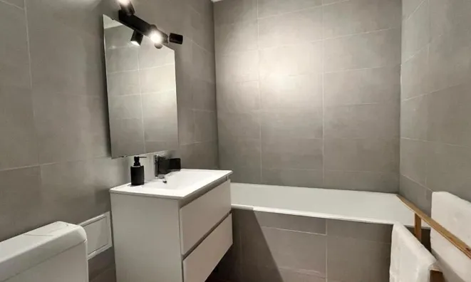 Недвижимость Apartment 6 rooms: 5