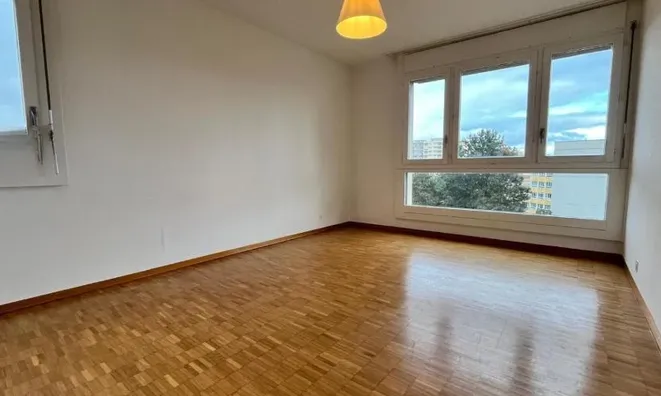 Недвижимость Apartment 6 rooms: 10
