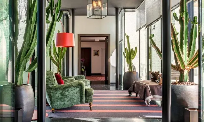 Недвижимость Single house 20 rooms: 6