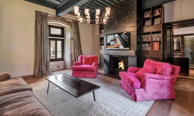 Недвижимость Single house 20 rooms: 9