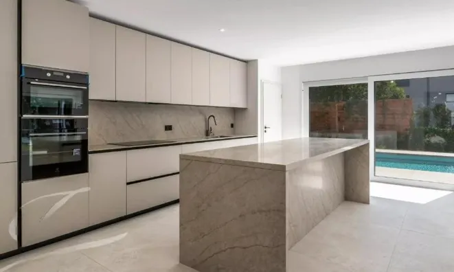 Недвижимость Single house 7 rooms: 2