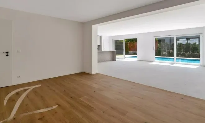 Недвижимость Single house 7 rooms: 9