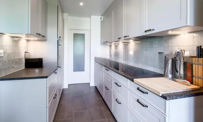 Недвижимость Apartment 5 rooms: 5
