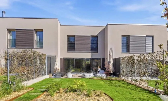 Недвижимость Single house 6 rooms: 1