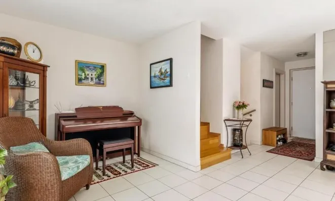 Недвижимость Single house 5.5 rooms: 8