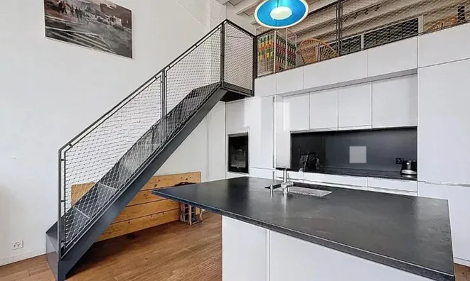 Недвижимость Loft 6 rooms: 2