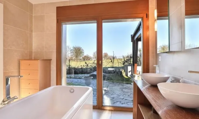 Недвижимость Single house 8 rooms: 8